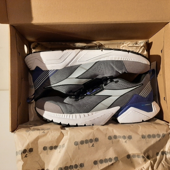 Diadora Mythos Blueshield Vigore 2 - Picture 6 of 8